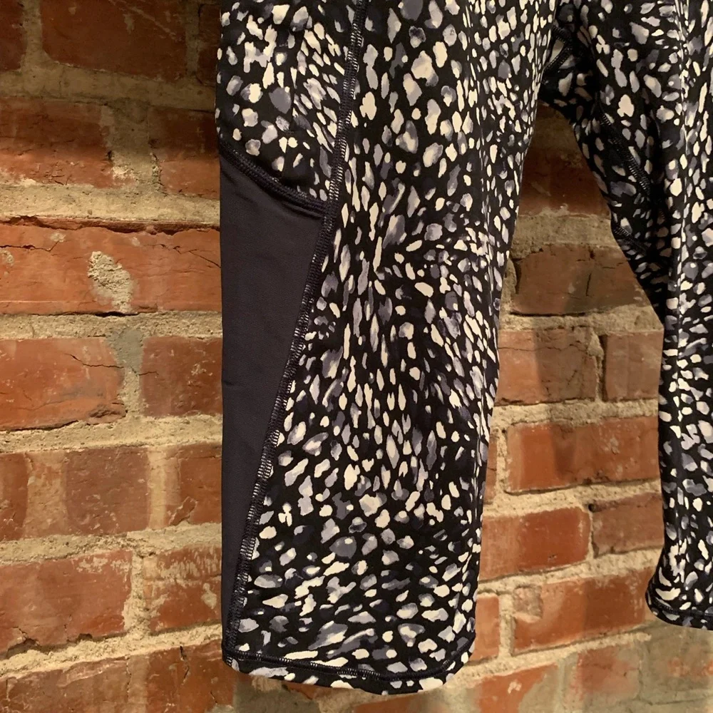 Athleta All In Crop Legging | Womens Large - Picture 5 of 12